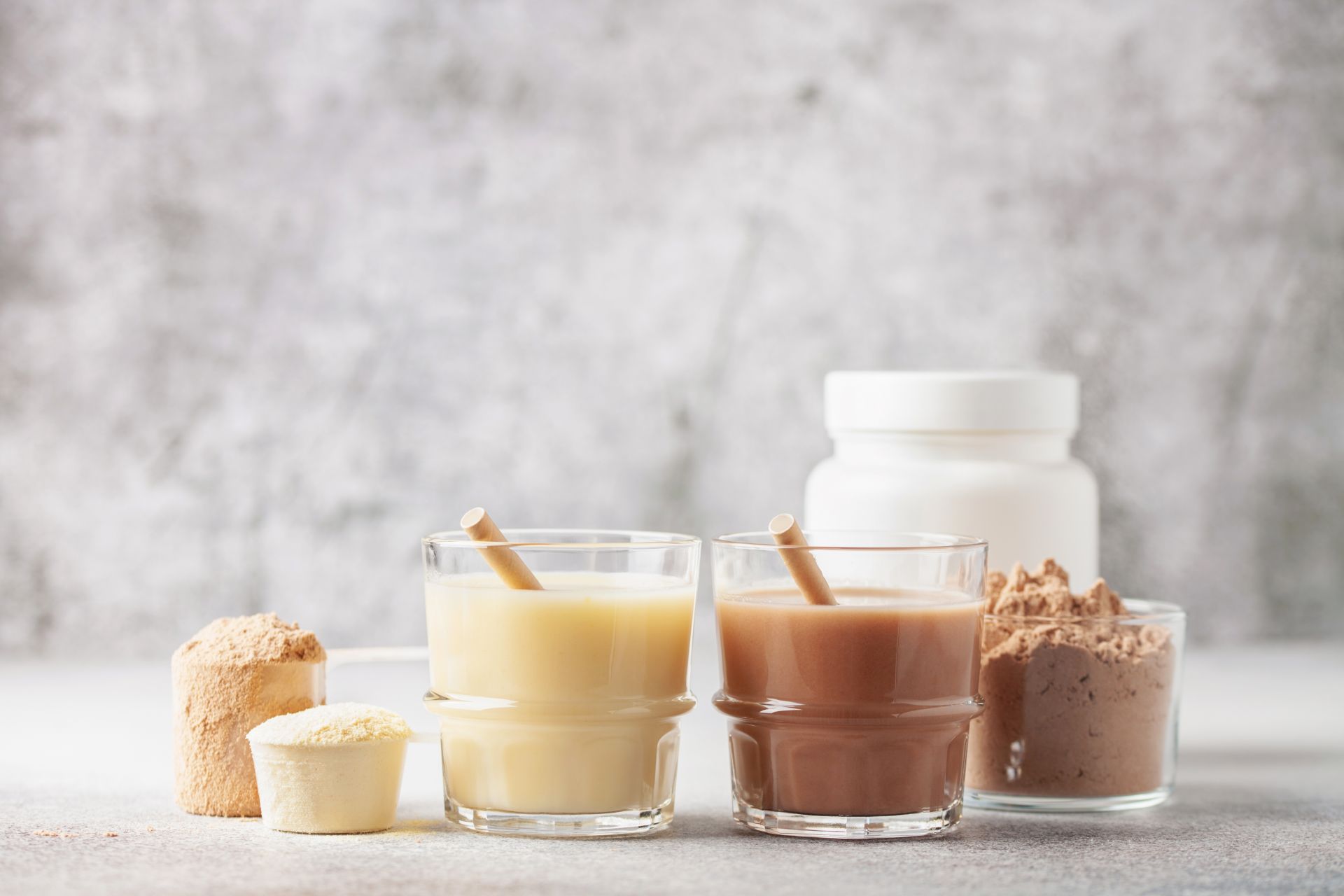 Advantages and disadvantages of protein supplements with soy protein